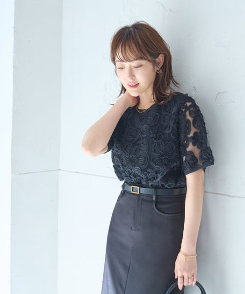 予定のある日に着たくなる服！華やぐ大人のシアートップス