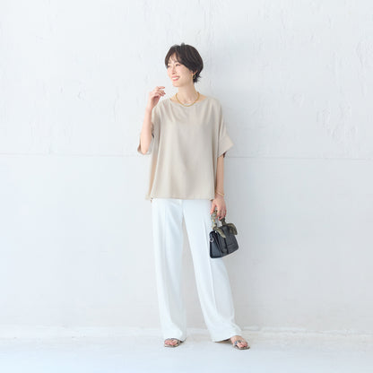軽サラブラウスの素材感アップ｜ドライタッチで肌離れが良い｜夏に快適なトップス