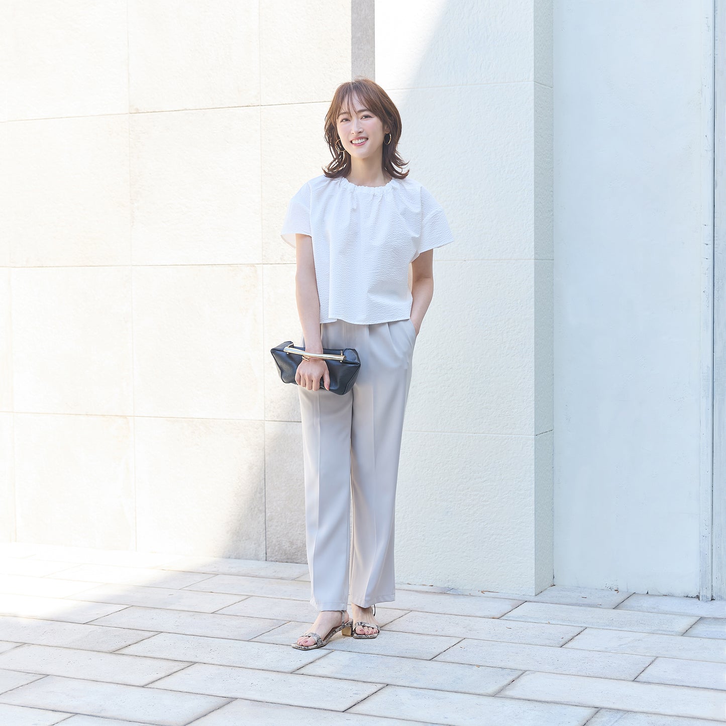 塩縮コットンブラウス 全身コーディネート例 | 大人の日常に馴染む着回し服
