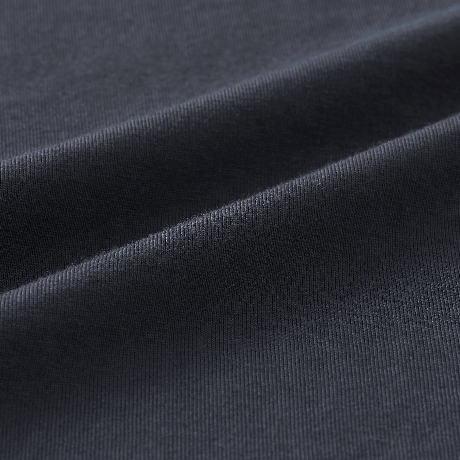 汗対策コットンTシャツ｜多様なボトムスと合わせやすい丈感