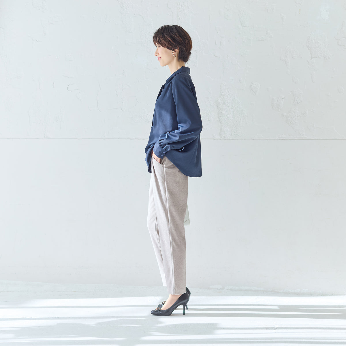ウールフラノ調美脚パンツ