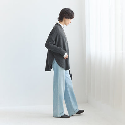 チャコールの横からの着用