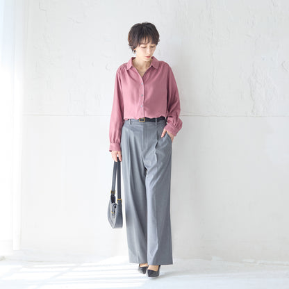 【力を抜いても、きちんと見える】デニム調ギャザーブラウス