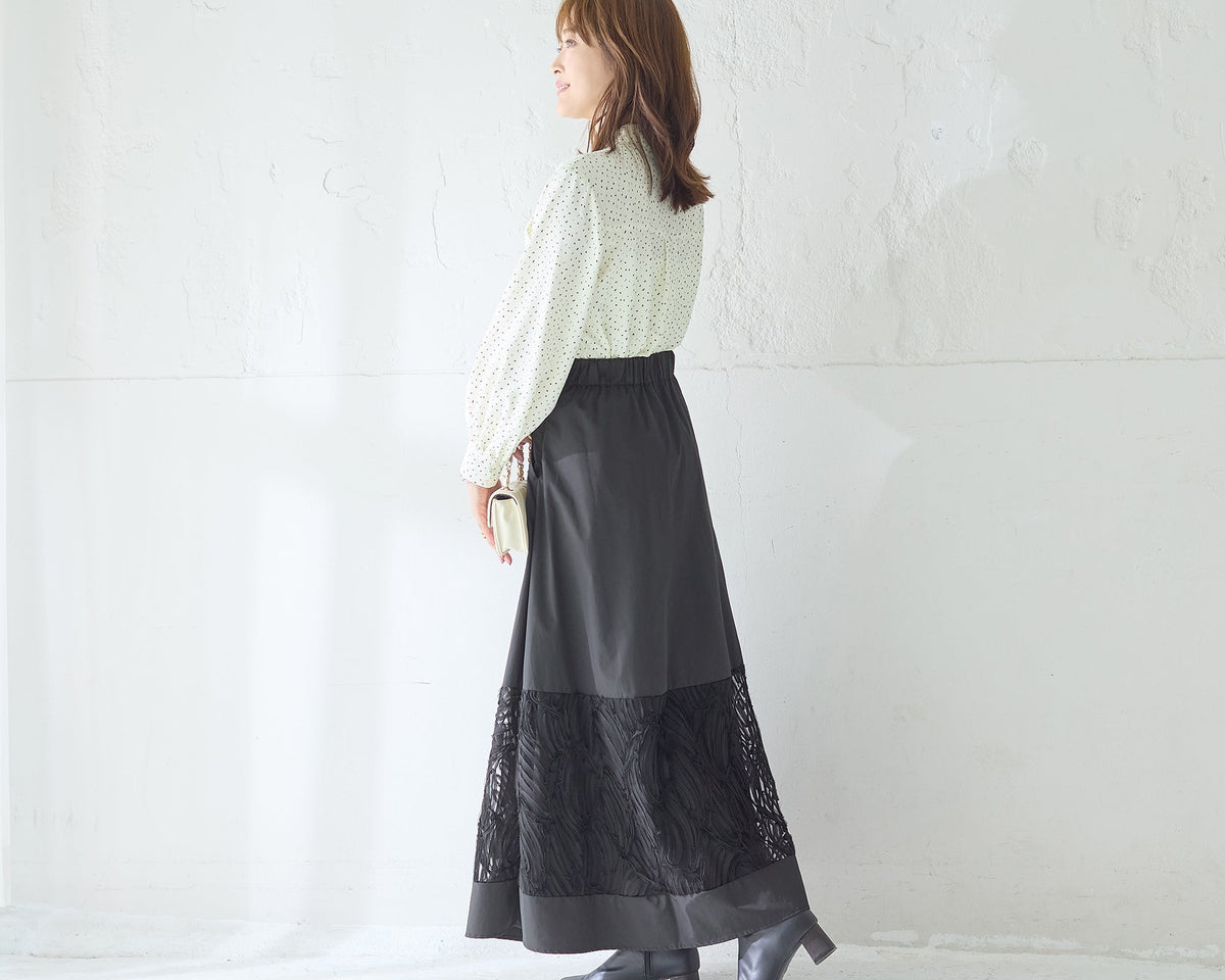 立体刺しゅう切替スカート